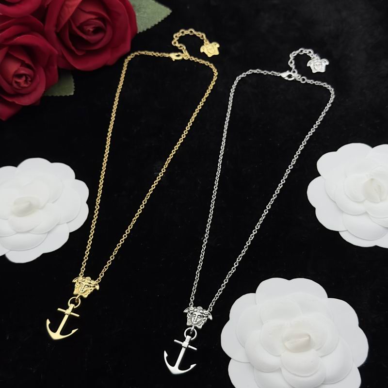 Versace necklace 06lyx33 (1)